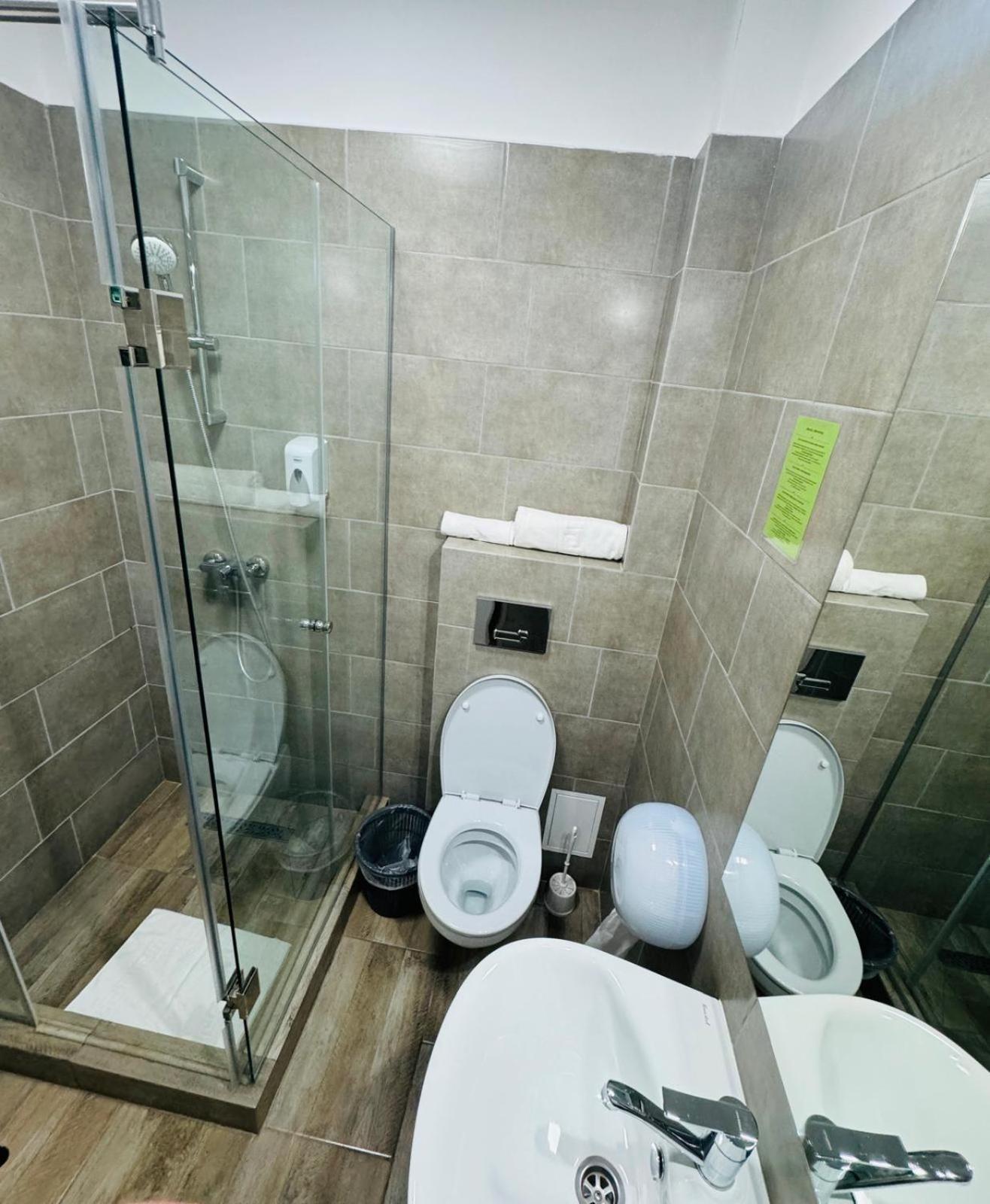 Stef Rooms Tirgu Frumos Экстерьер фото